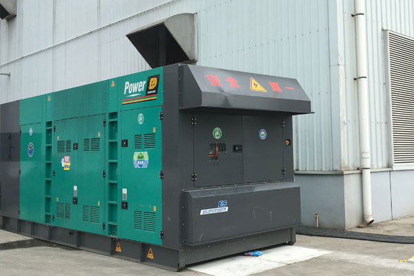 贵定燃油滤清器的更换流程是怎样的？