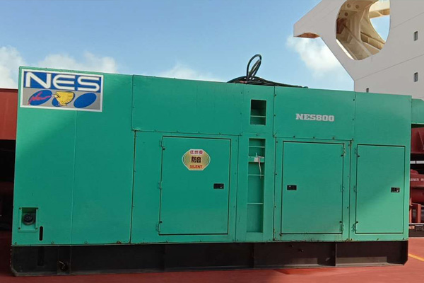 贵定如何检测发电机组中性点接地是否良好？