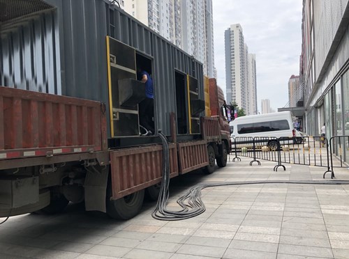 贵定冷却液不足的情况下如何检查柴油发电机组？