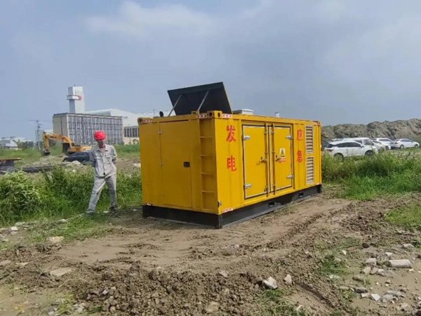 贵定200KW柴油发电机机组每小时的油耗量受哪些因素影响？