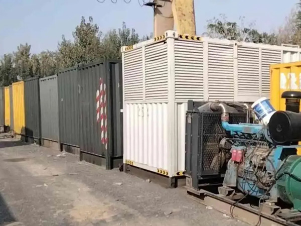 贵定200KW柴油发电机机组每小时油耗是多少？