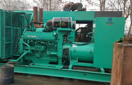 贵定发电机组如何判断水冷式机油散热器内部是否需要清洗？