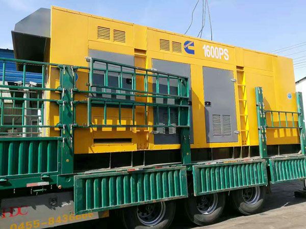 贵定测量水冷式机油散热器密封件尺寸时的注意事项有哪些？